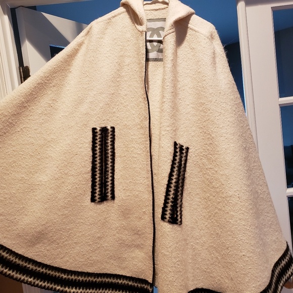 Heavy Wool Chanel Cape with Hood - Picture 2 of 8